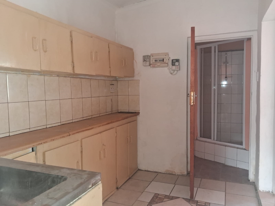 To Let 1 Bedroom Property for Rent in Summerpride Eastern Cape